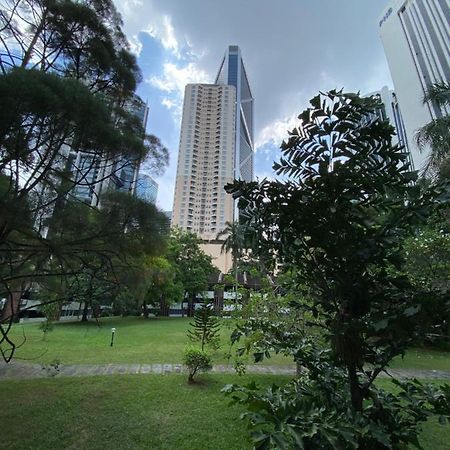 Klcc Studio One Bedroom Kuala Lumpur Esterno foto